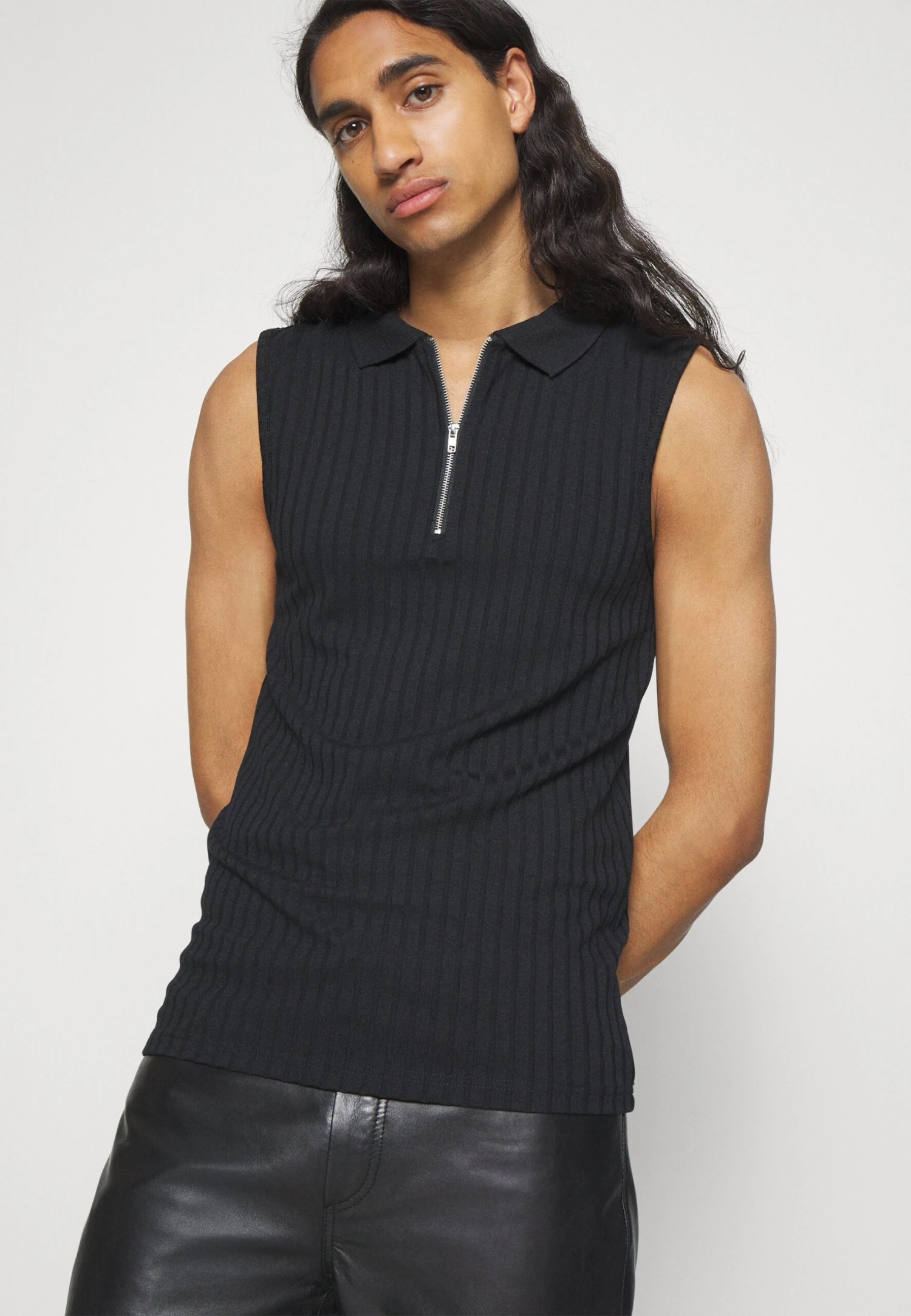 YOURTURN UNISEX - Top - Black 4 YOURTURN UNISEX - Top - Black - obrazek 4