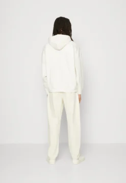 YOURTURN SUPER OVERSIZED UNISEX - Bluza Z Kapturem - Off White -Yourturn 35dbf4a2b1164d9f8cdf4adb75e6dc1d scaled