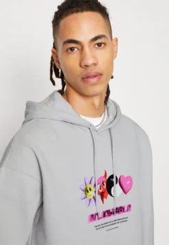 YOURTURN UNISEX - Bluza Z Kapturem - Grey -Yourturn 3892a580917e4b94a503738ae6c81a43 scaled