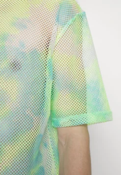 YOURTURN UNISEX - T-shirt Z Nadrukiem - Light Blue 15 YOURTURN UNISEX - T-shirt Z Nadrukiem - Light Blue -Yourturn 442142567a2e485592c38c012eacfbc5 scaled