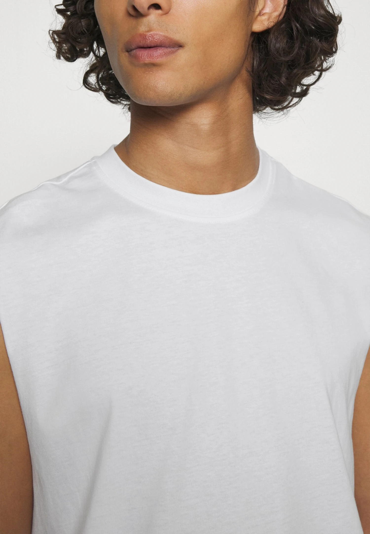 YOURTURN 2 PACK UNISEX - T-shirt Basic - White, Black 9 YOURTURN 2 PACK UNISEX - T-shirt Basic - White, Black - obrazek 9