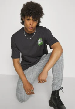 YOURTURN SNAKE DESIRE TEE UNISEX - T-shirt Z Nadrukiem - Dark Grey -Yourturn 44b0ef6a79da4748873fd0fa23caf12a scaled