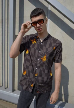 YOURTURN UNISEX - Koszula - Brown -Yourturn 48a53145e0874ffcb953bca74254b531 scaled