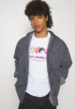 YOURTURN UNISEX - T-shirt Z Nadrukiem - White -Yourturn 4b7b2c0dadb4422eb475edaa39f054e3 scaled