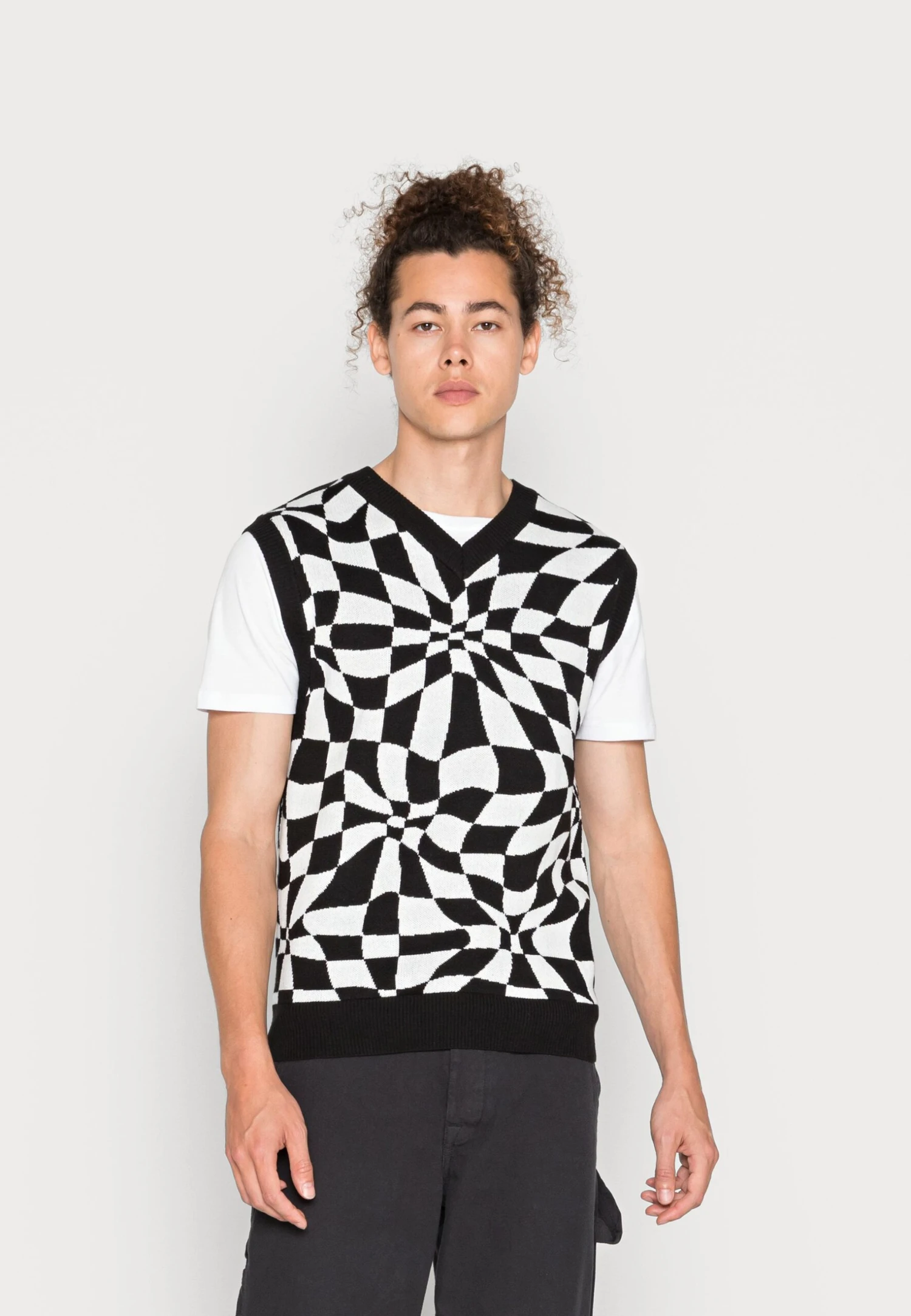 YOURTURN DISTORTED CHECK VEST UNISEX - Sweter - Black/white 1 YOURTURN DISTORTED CHECK VEST UNISEX - Sweter - Black/white