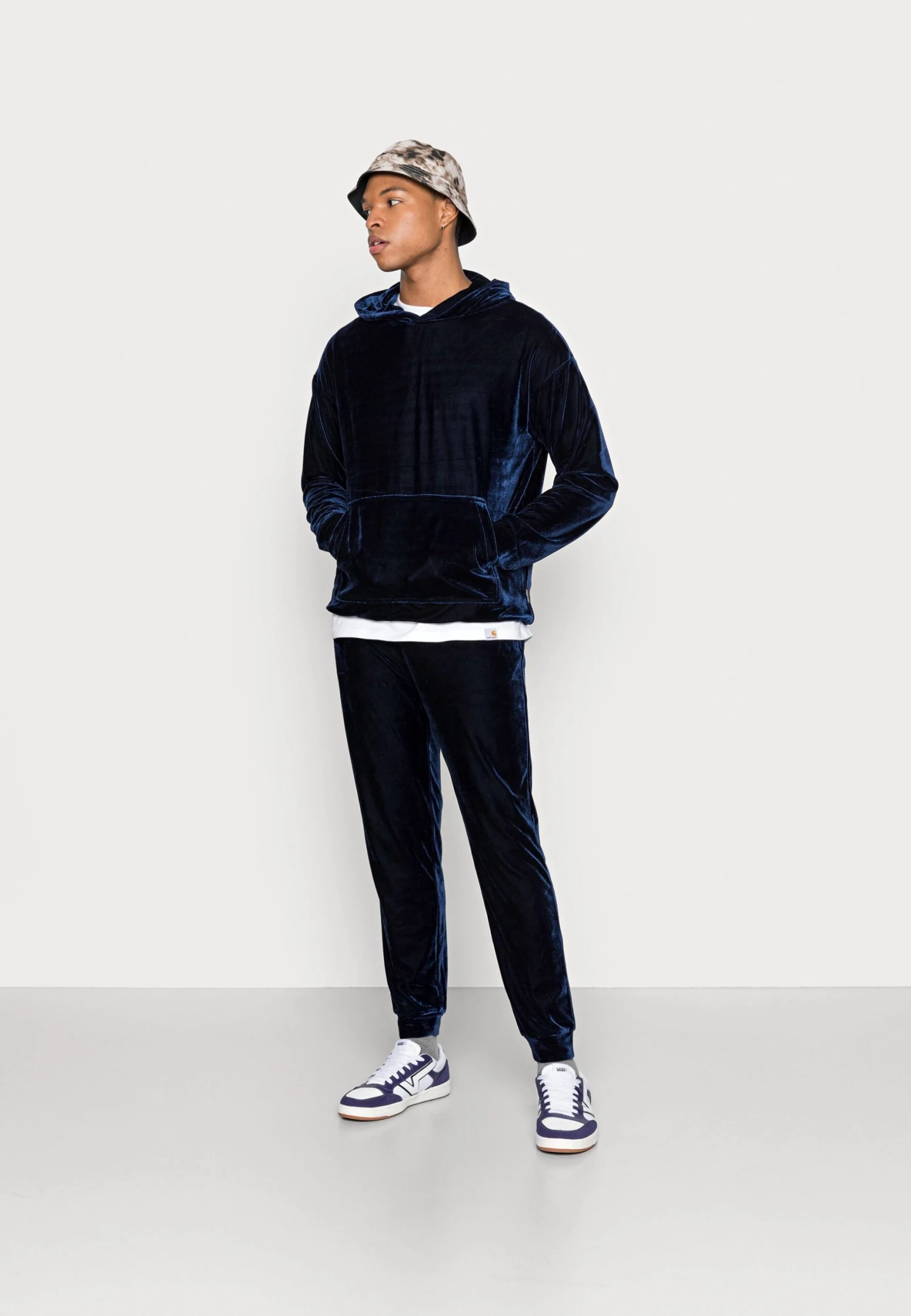 YOURTURN FESTIVE HOODIE UNISEX - Bluza Z Kapturem - Dark Blue 2 YOURTURN FESTIVE HOODIE UNISEX - Bluza Z Kapturem - Dark Blue - obrazek 2