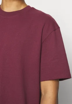 YOURTURN UNISEX - T-shirt Basic - Red -Yourturn 62059fa3bcfc42708e5a777bb0e90a67 scaled