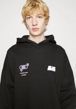 PHLUID PROJECT X YOURTURN UNISEX - Bluza Z Kapturem - Black 13 PHLUID PROJECT X YOURTURN UNISEX - Bluza Z Kapturem - Black -Yourturn 647bc62bb753409ea7017e5e0a499d25 scaled