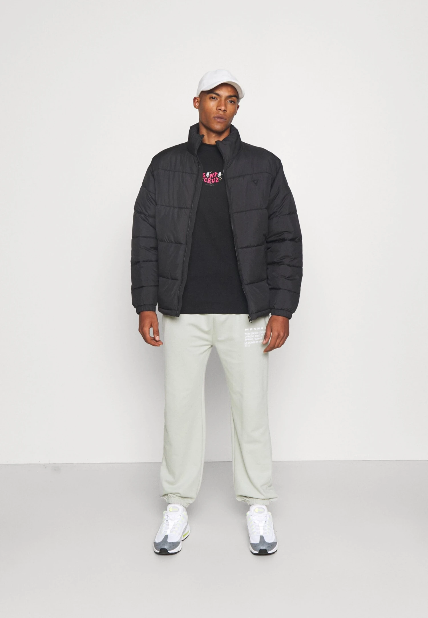 YOURTURN OVERSIZE PUFFER JACKET UNISEX - Kurtka Zimowa - Black 2 YOURTURN OVERSIZE PUFFER JACKET UNISEX - Kurtka Zimowa - Black - obrazek 2