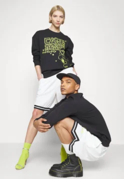 YOURTURN UNISEX - Szorty - White -Yourturn 6f5ad2a77f02486f8de5bd002f616c64 scaled