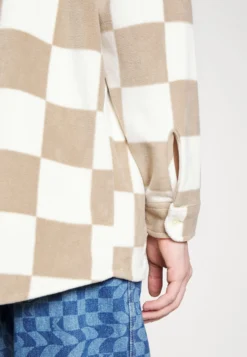 YOURTURN UNISEX - Koszula - Beige -Yourturn 7c6cfa60c29a47168ab5d6c26004cf67 scaled