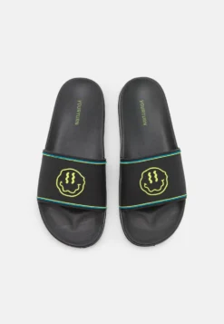 YOURTURN Klapki - Black -Yourturn 7eade9c49b4e4fa7ae6bce196e30821a scaled