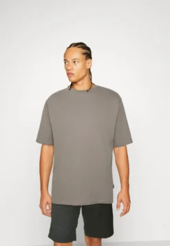 YOURTURN 3PACK UNISEX - T-shirt Basic - Grey/purple/black 10 YOURTURN 3PACK UNISEX - T-shirt Basic - Grey/purple/black -Yourturn 8b77cf9e679340c08f0c97a76430611d scaled