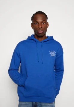 YOURTURN UNISEX - Bluza Z Kapturem - Blue 8 YOURTURN UNISEX - Bluza Z Kapturem - Blue -Yourturn 8bc9e740a288451cbc72948874d62261 scaled