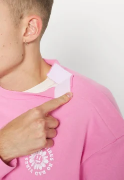 YOURTURN UNISEX - Bluza - Pink 16 YOURTURN UNISEX - Bluza - Pink -Yourturn a71d2cfc30a64eba96033b922ca800cd scaled