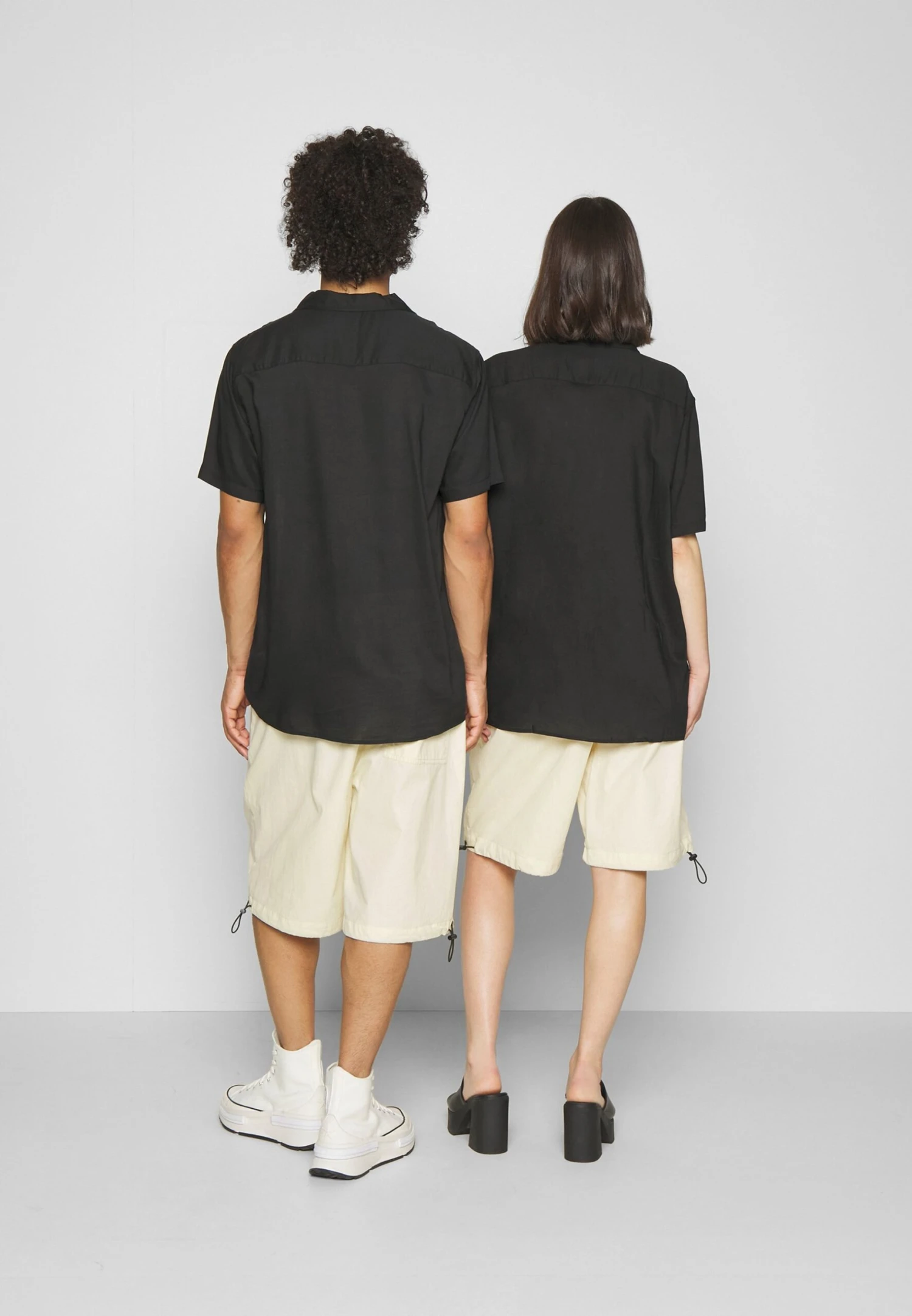 YOURTURN GENDERLESS PARACHUTE - Szorty - White 3 YOURTURN GENDERLESS PARACHUTE - Szorty - White - obrazek 3