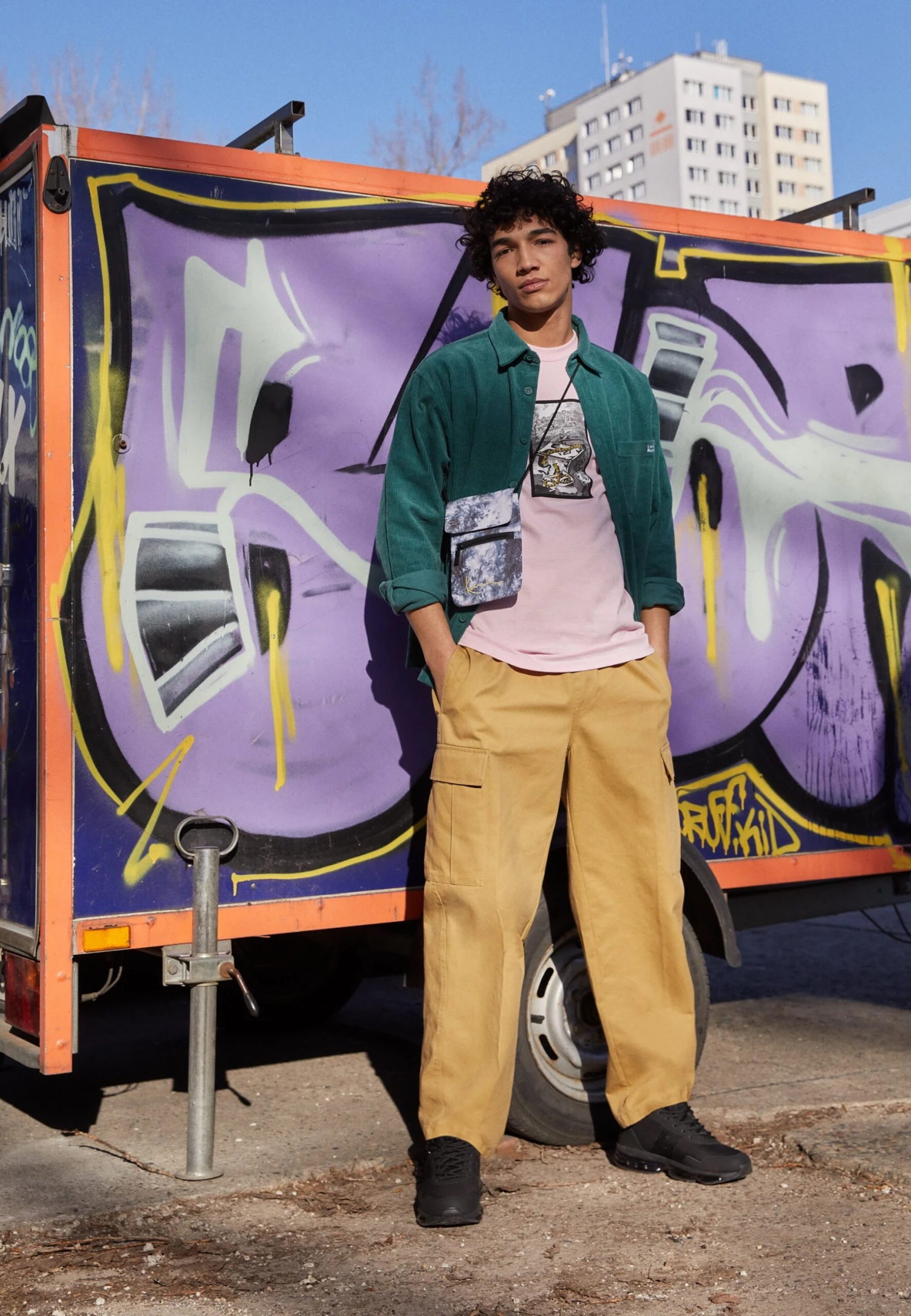 YOURTURN UNISEX - Sneakersy Niskie - Black 3 YOURTURN UNISEX - Sneakersy Niskie - Black - obrazek 3