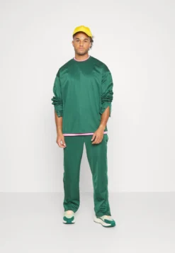 YOURTURN UNISEX - Bluzka Z Długim Rękawem - Dark Green -Yourturn b46ca657d15e493691402f86d3259688 scaled