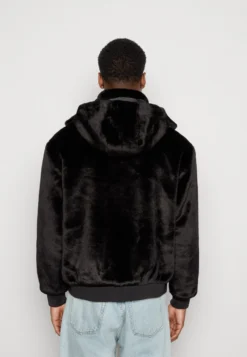 YOURTURN Kurtka Zimowa - Black 8 YOURTURN Kurtka Zimowa - Black -Yourturn b69717c3558e48f98329c556f739bf64 scaled