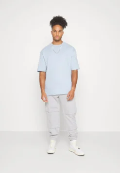 YOURTURN UNISEX - T-shirt Basic - Blue -Yourturn c07bcda5db4942509d1bb0e81279db8a scaled