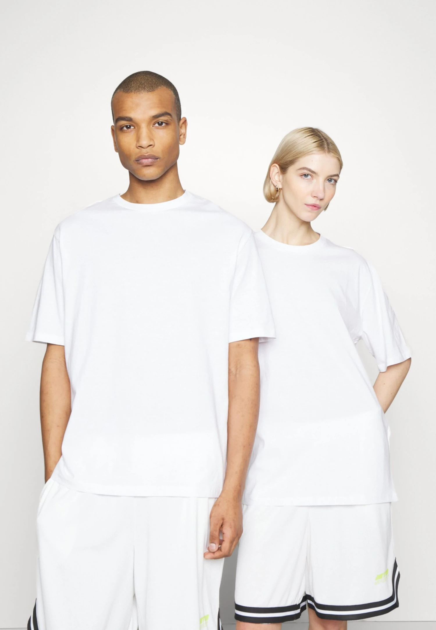 YOURTURN UNISEX 3 PACK - T-shirt Basic - White/mint/black 4 YOURTURN UNISEX 3 PACK - T-shirt Basic - White/mint/black - obrazek 4