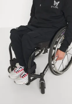 YOURTURN Spodnie Treningowe - Black -Yourturn c4a580a9510640b78e59f6e02ac5102c scaled