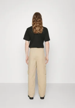 YOURTURN UNISEX - Bojówki - Tan -Yourturn c53ea6b08b5f45d6bca3e6b2512f614c scaled