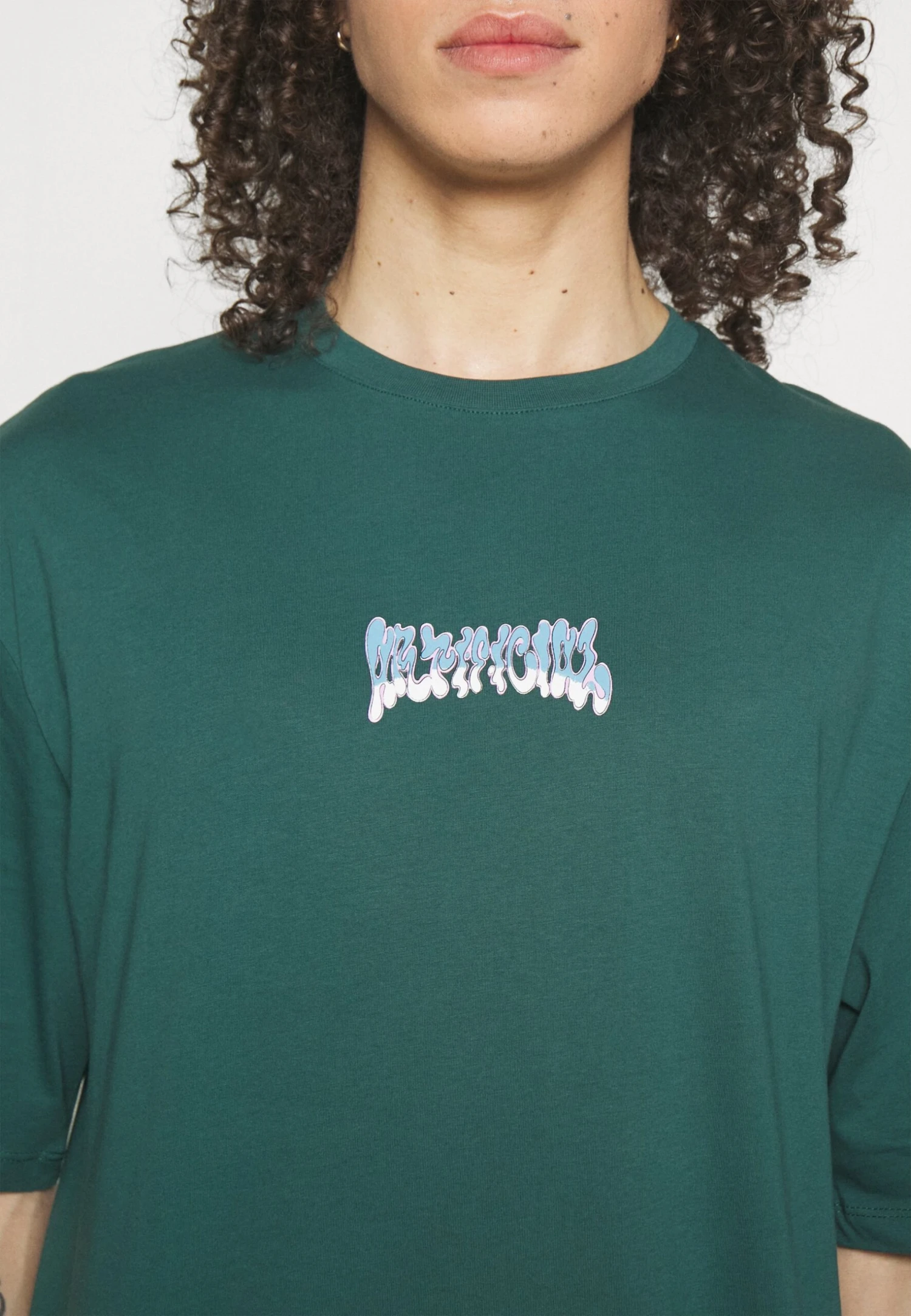 YOURTURN GRAPHIC TEE UNISEX - T-shirt Z Nadrukiem - Green 5 YOURTURN GRAPHIC TEE UNISEX - T-shirt Z Nadrukiem - Green - obrazek 5