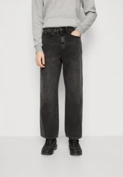 YOURTURN UNISEX - Jeansy Relaxed Fit - Black