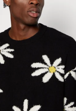 YOURTURN Sweter - Black -Yourturn d60f029f474c4da889955b8689f3a499 scaled