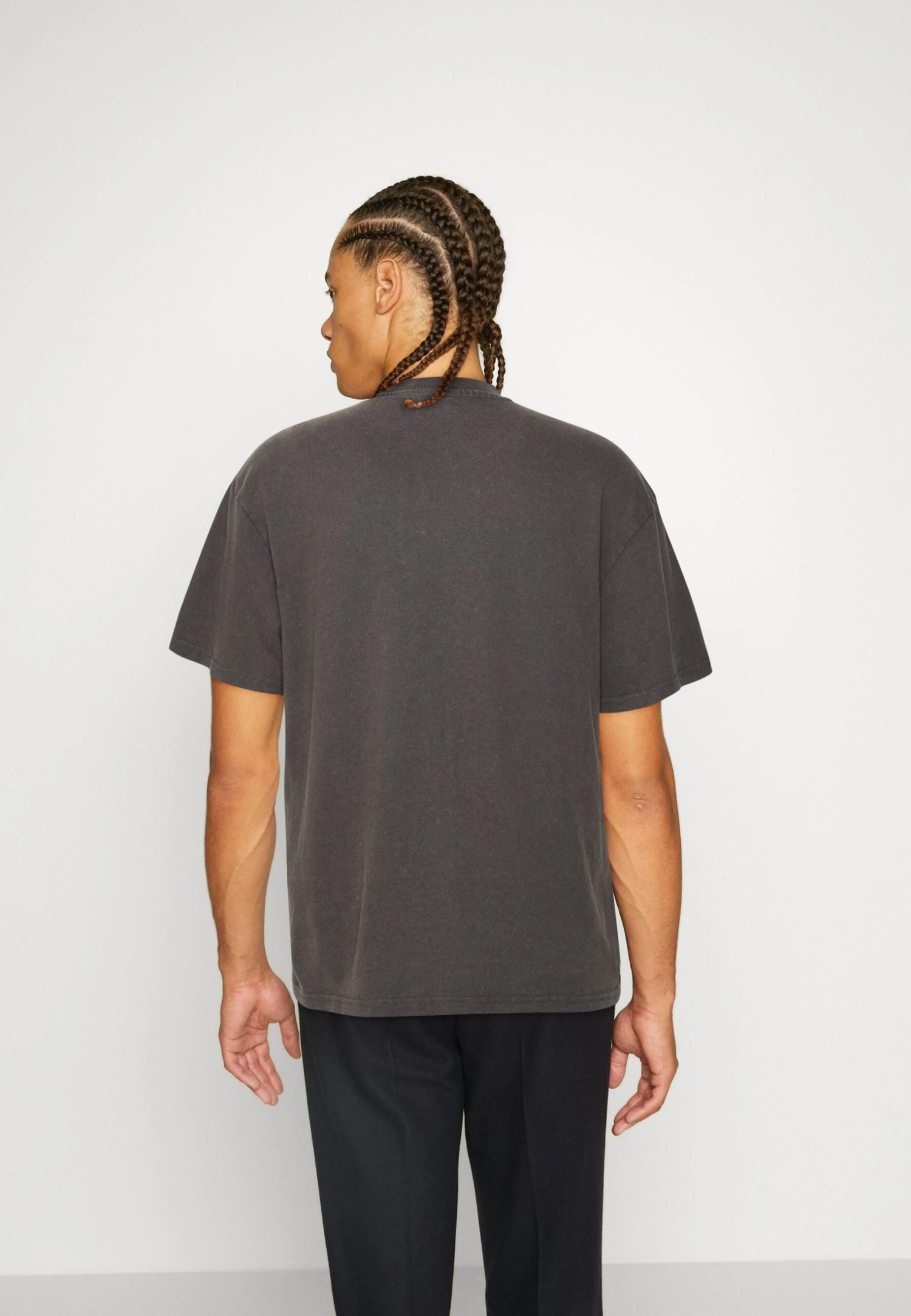 YOURTURN UNISEX - T-shirt Basic - Black 3 YOURTURN UNISEX - T-shirt Basic - Black - obrazek 3