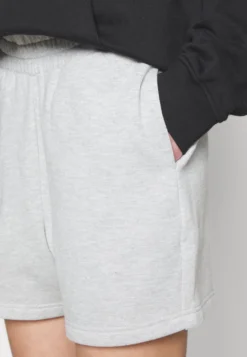 YOURTURN UNISEX - Szorty - Light Grey -Yourturn e22ba12f3da54c7180df07af2f3aed86 scaled