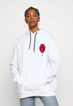 YOURTURN Bluza Z Kapturem - White -Yourturn ed30ee02b25f4dc1b72dc5c4832d9443 scaled