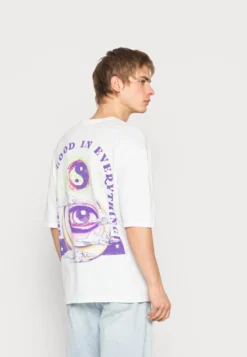 YOURTURN GOOD IN EVERYTHING GRAPHIC T-SHIRT UNISEX - T-shirt Z Nadrukiem - White