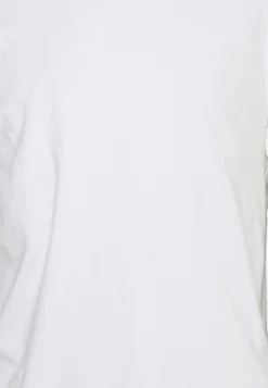 YOURTURN Top - White -Yourturn f640453bea874d7285e2d1883d94285b scaled