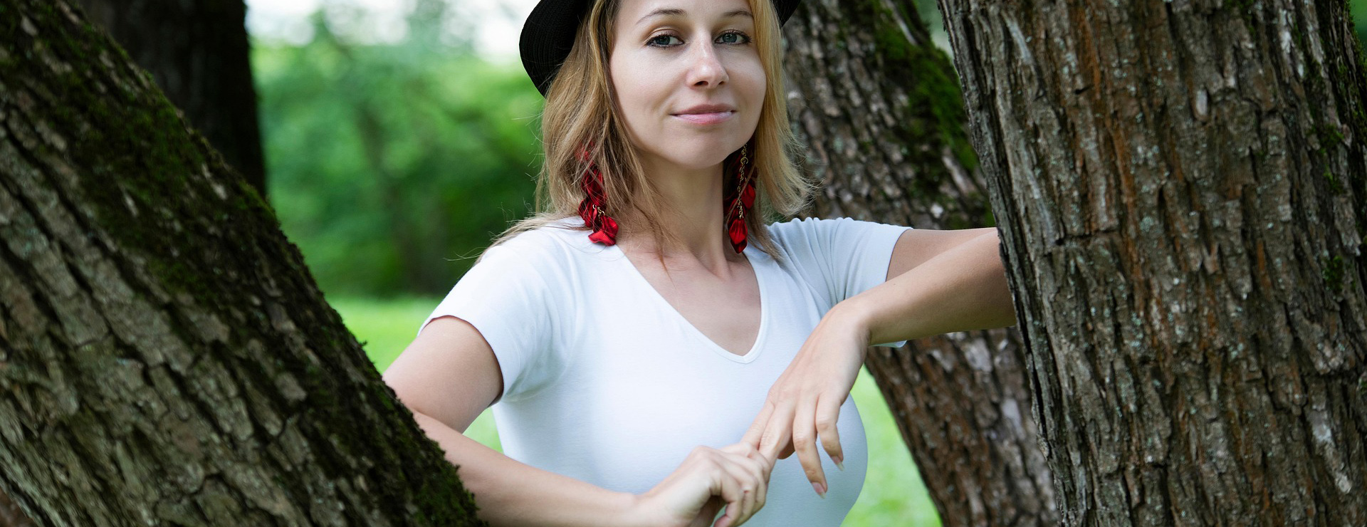 Yourturn -Yourturn woman 8223017 1920